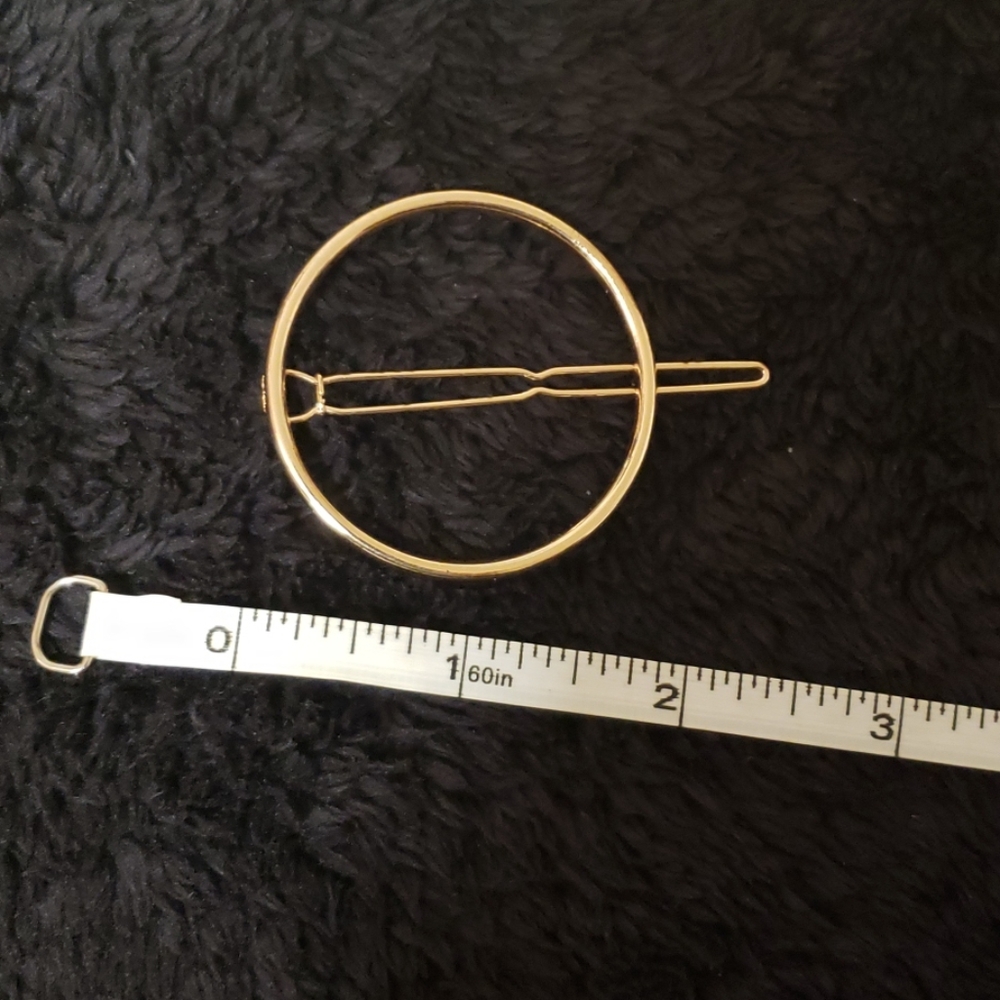 Hair clips